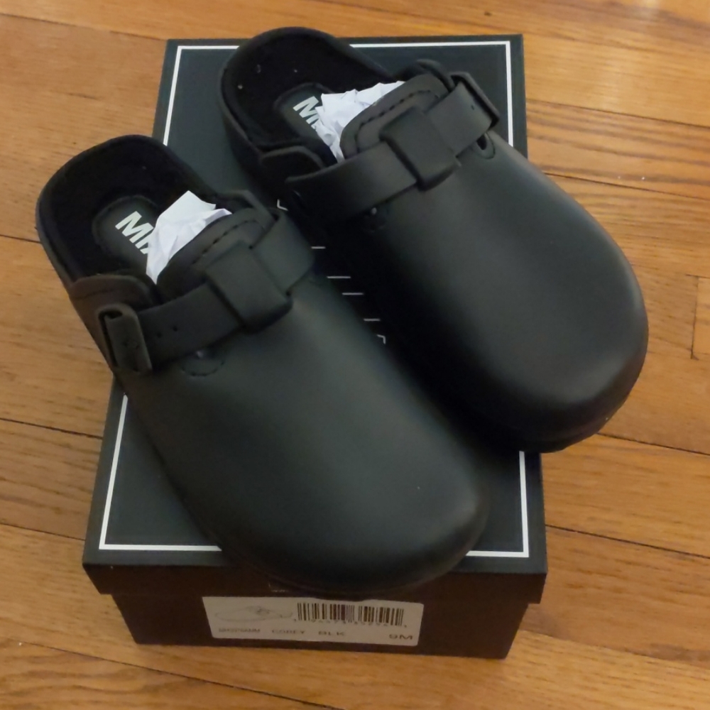 Mia Belisa Slip-On Clogs